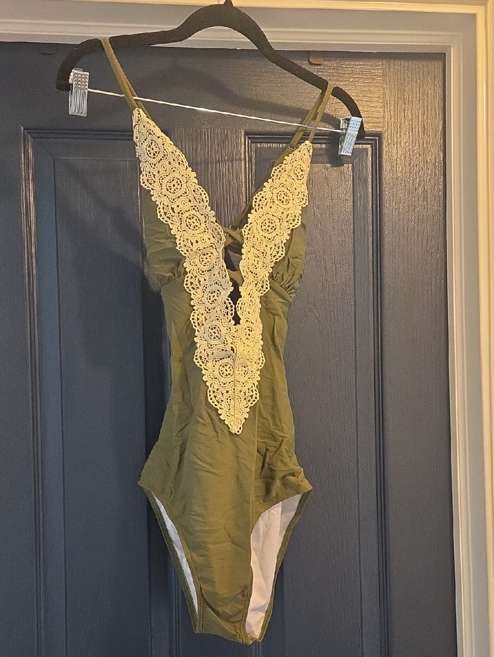 Cupshe Olive Green Small One-Piece with Cream Lace V-Front